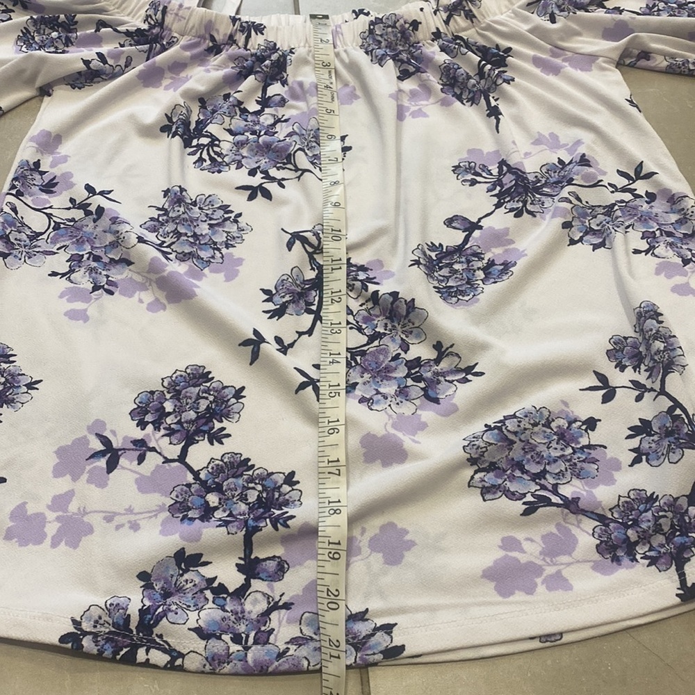 Off Shoulder Lavender Floral Top - Picture 10 of 12